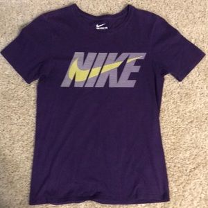 Men’s Nike Purple Tee Size Small
